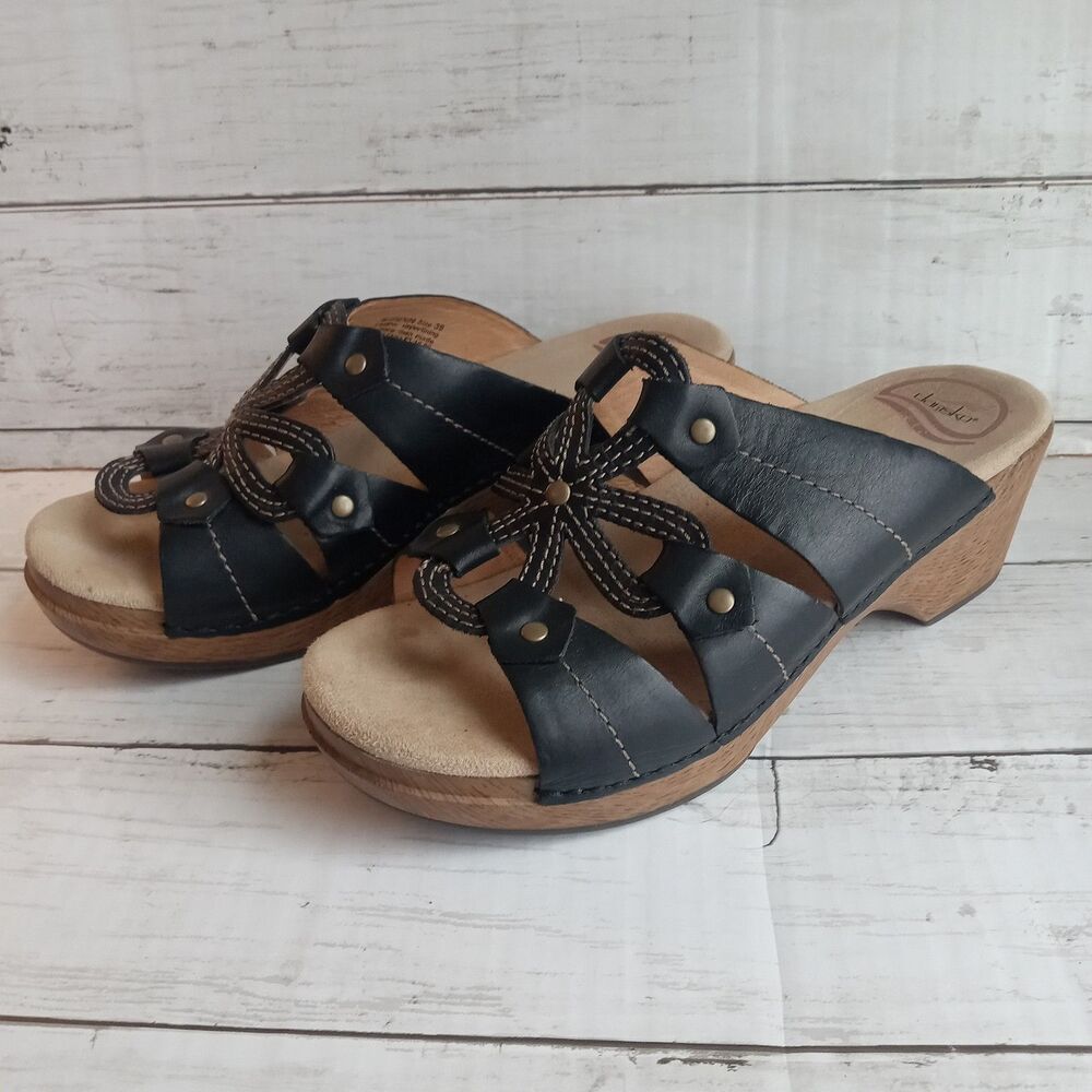 Dansko Serena Size 39 Black Leather Flower Sandal - Picture 2 of 10